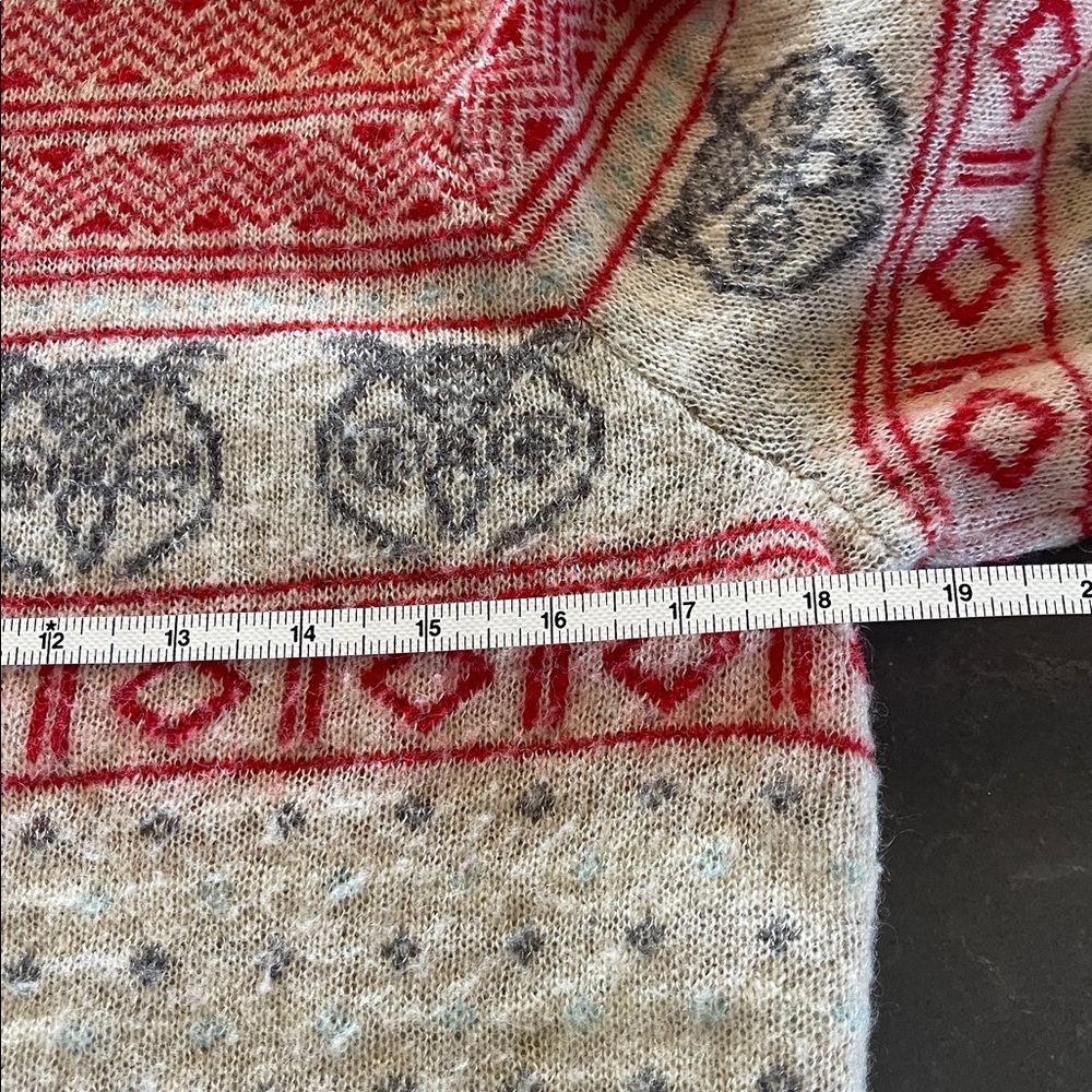 Woolrich Women's Red and Cream Owl Pattern Sweater- M - Picture 5 of 7